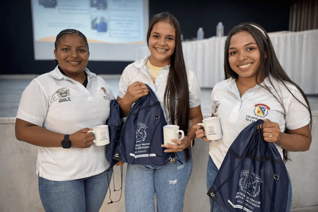 Becerril avanza con la UMNG: 99 nuevos estudiantes inician su formación
