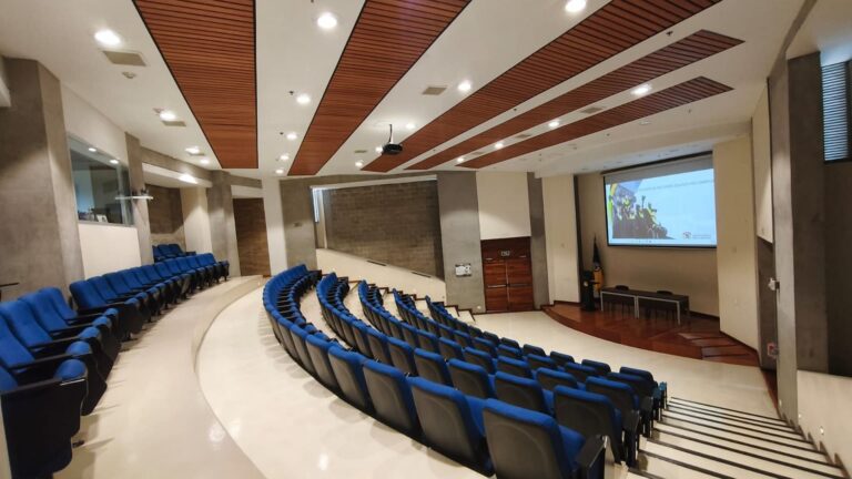Auditorio C