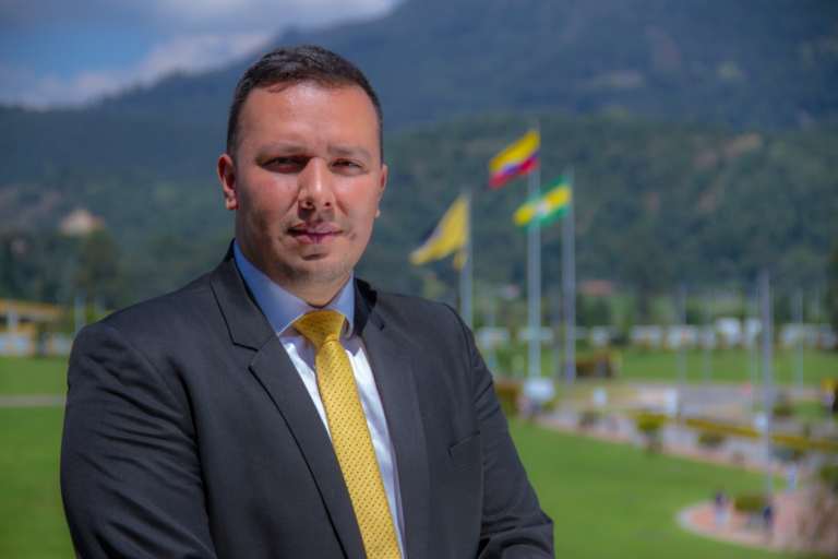 DIEGO ARMANDO LESMES ORJUELA DIRECTOR PROGRAMA DE DERECHO