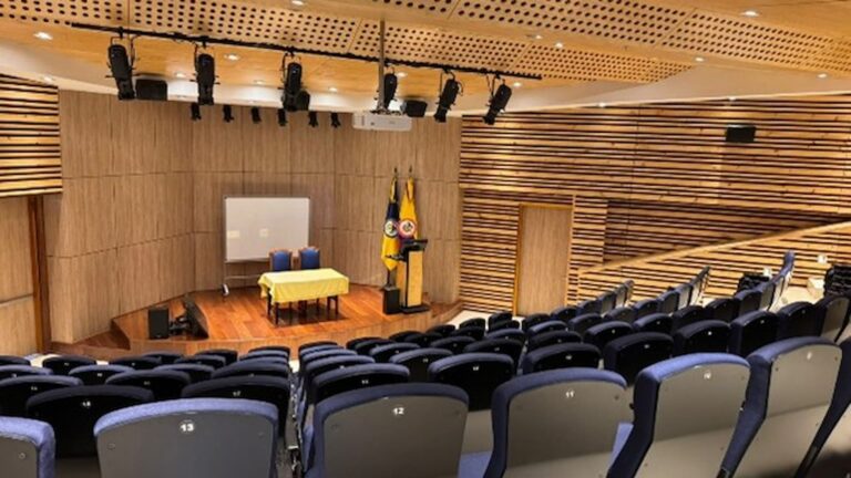 Auditorio F